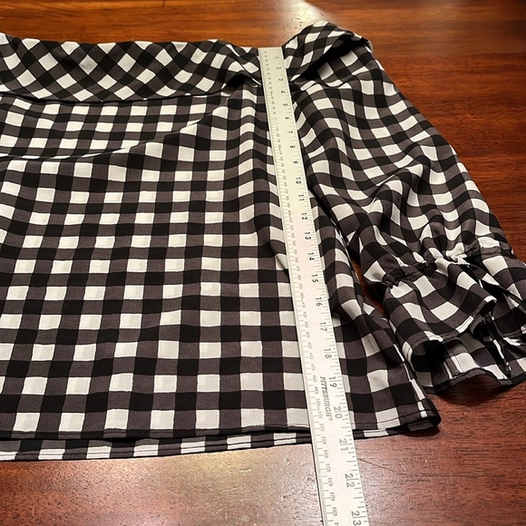 Banana Republic off shoulder black white check top size small - Picture 10 of 11